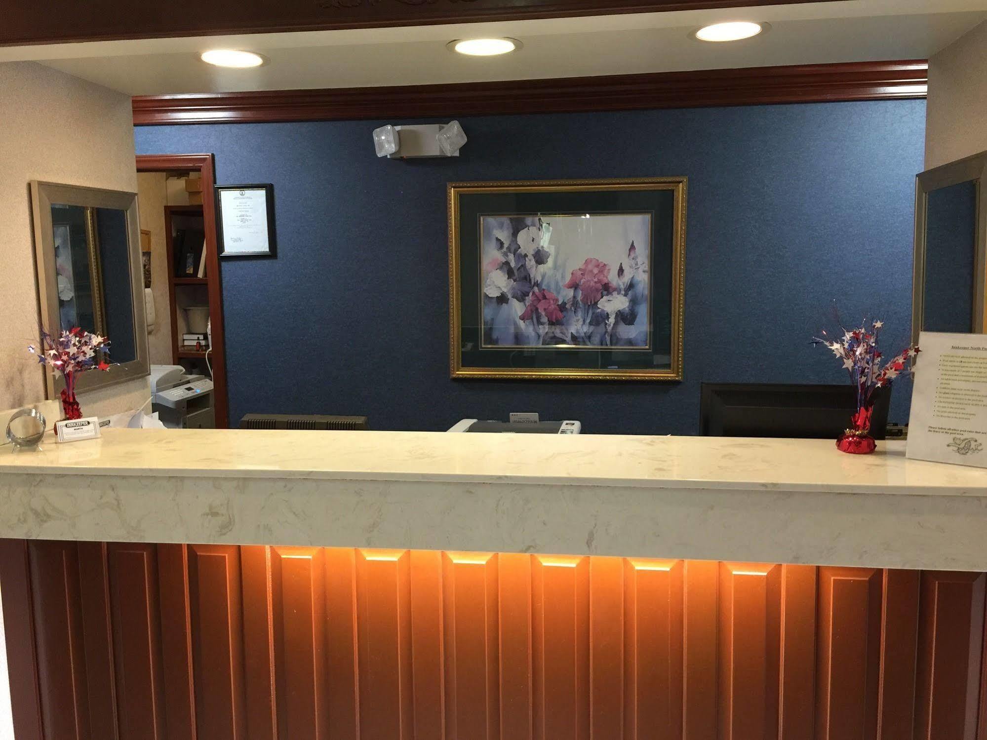 Astoria Hotel Danville North Екстериор снимка
